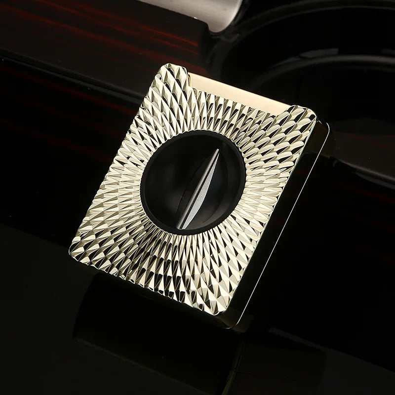 Coupe-Cigare Lame Sculptée – Métal et Précision