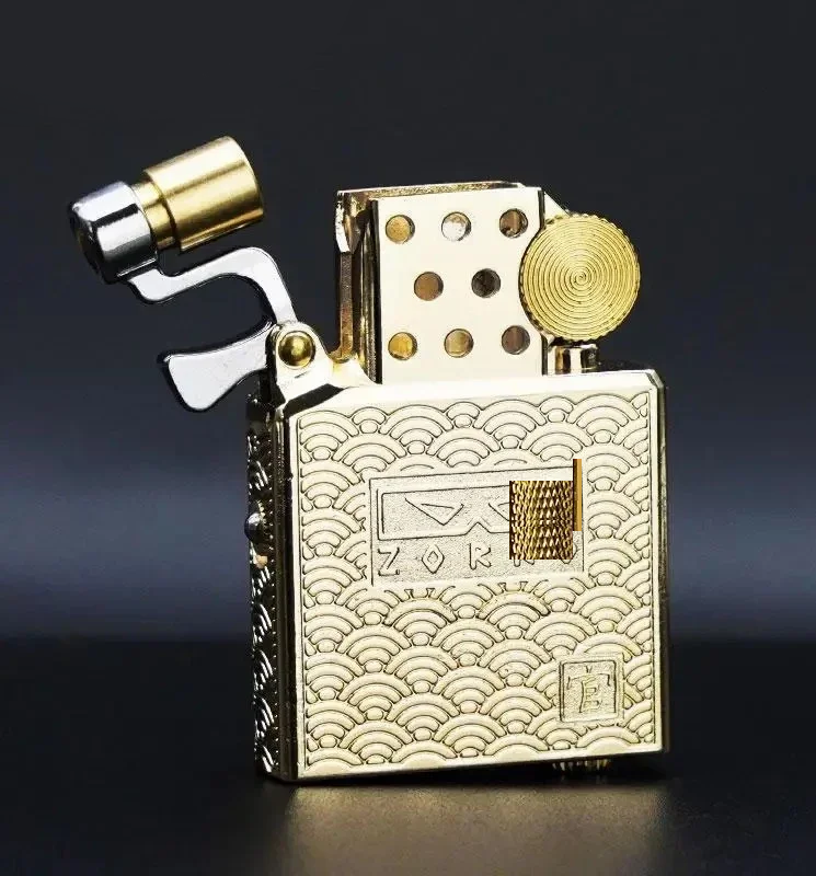 Briquet Old Flame – Finition Dorée et Argentée